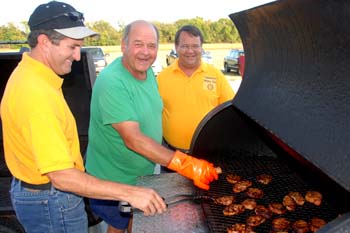 rotary-pork-feast-2007-037