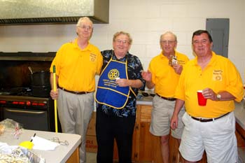 rotary-pork-feast-2007-078